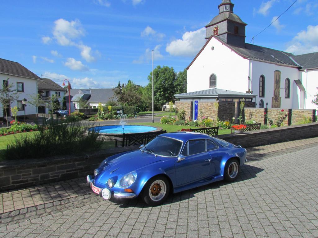 Hotel & Restaurant Hullen Barweiler Exterior photo